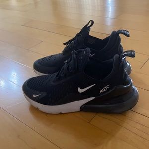 Nike Air Max270 for manSize4.5 Fit for woman 6